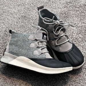 Sorel Out & About shoes